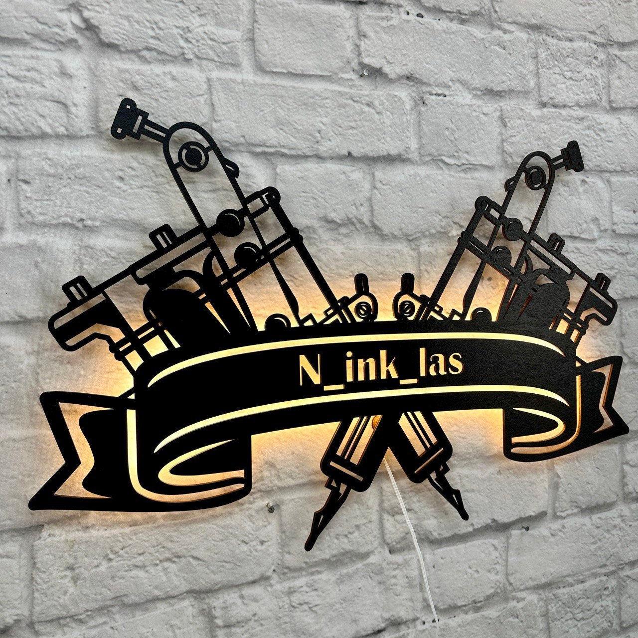 personalisiertes Geschenk für Tattoo Meister Master Tätowierer Tattoostudio Wanddeko Tattoomaschine Salon Geburtstag Jubiläum Firmenlogo