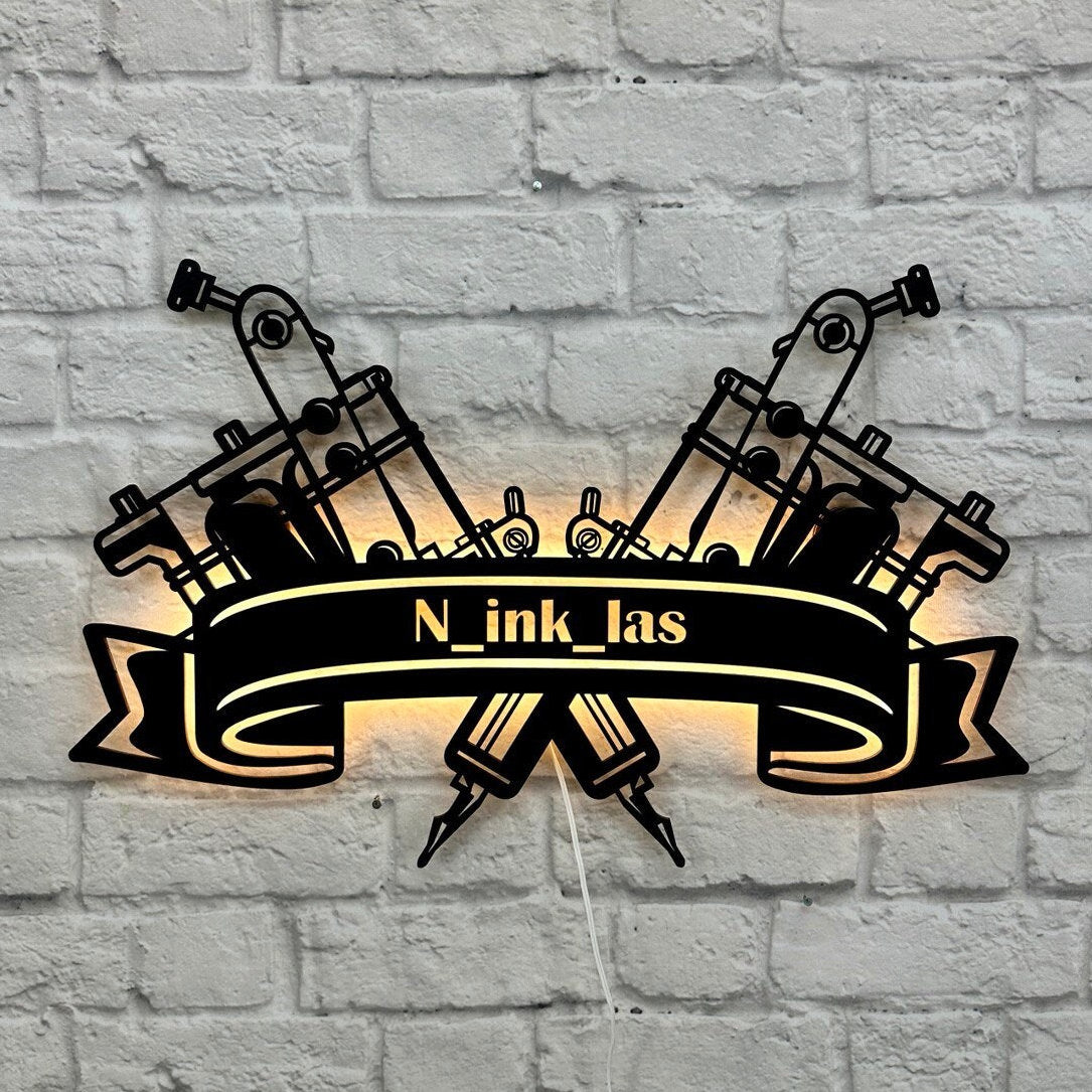 personalisiertes Geschenk für Tattoo Meister Master Tätowierer Tattoostudio Wanddeko Tattoomaschine Salon Geburtstag Jubiläum Firmenlogo