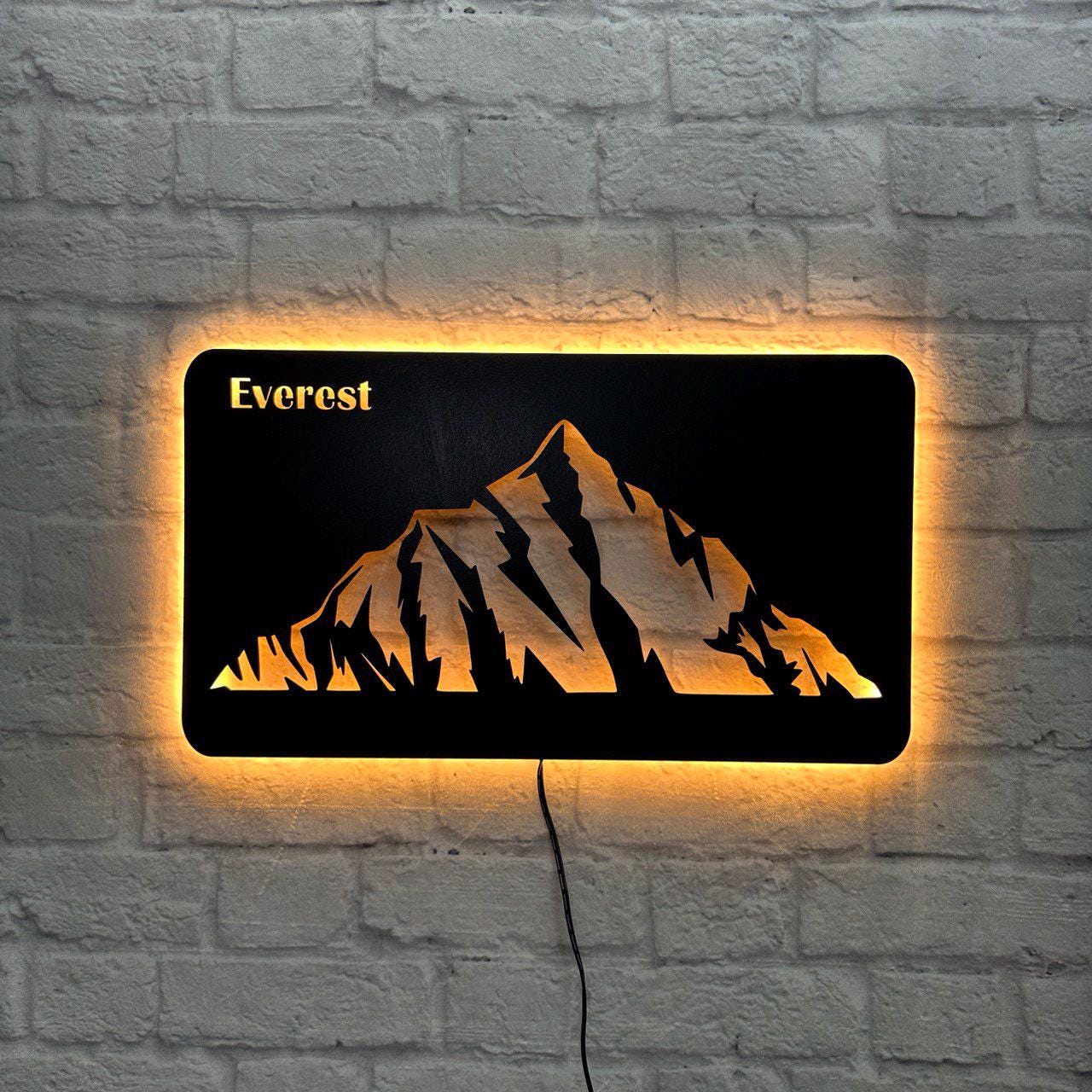 Wanddeko Mount Everest aus Holz – Geschenk für Bergsteiger – Himalaya Achttausender Wandbild – Deko für Naturfreunde & Bergwanderer