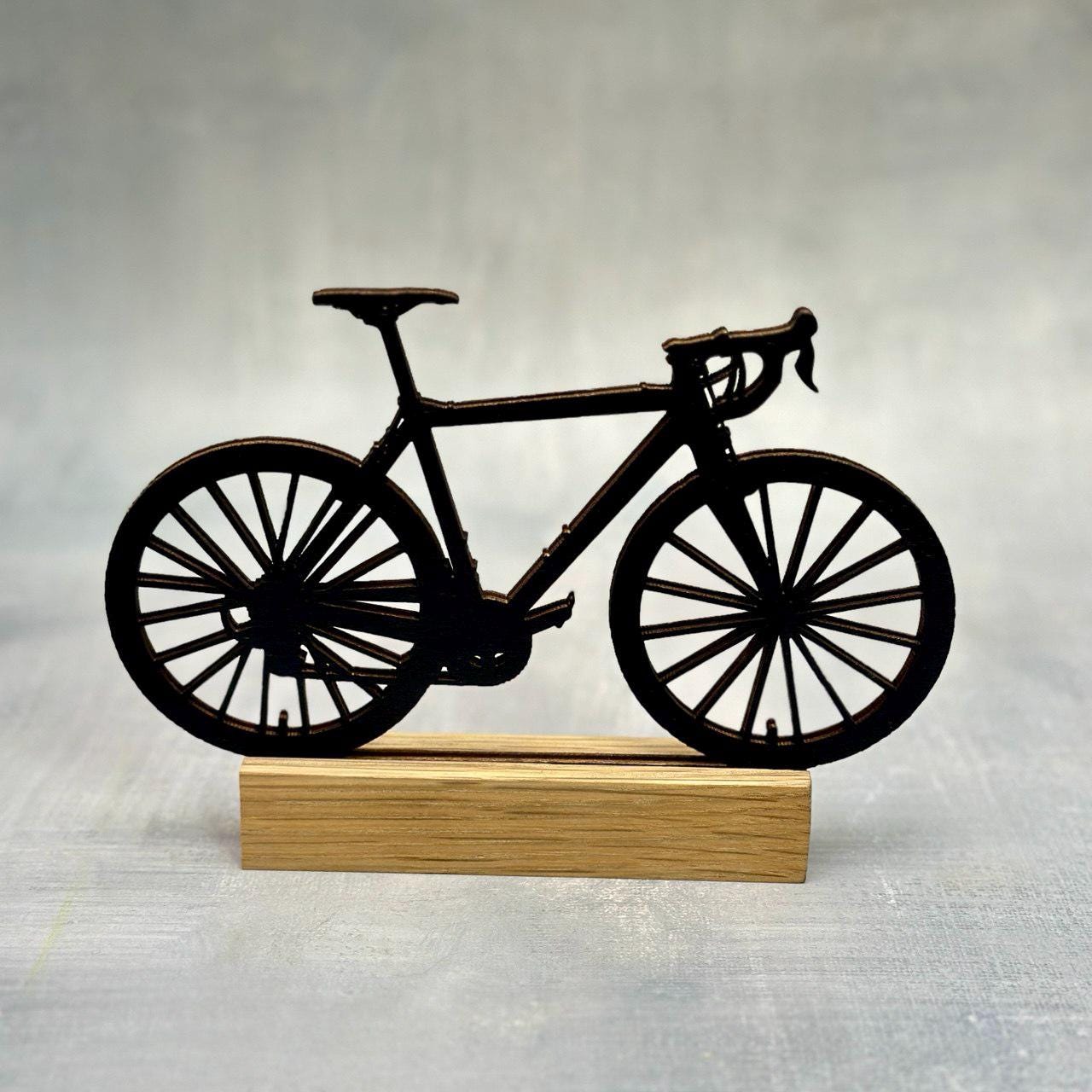 Personalisierbare Fahrradfigur Rennrad Mountainbike Fahrrad mit Eichenholz Perfektes Geschenk für Radfahrer Fahrradliebhaber Geburtstag