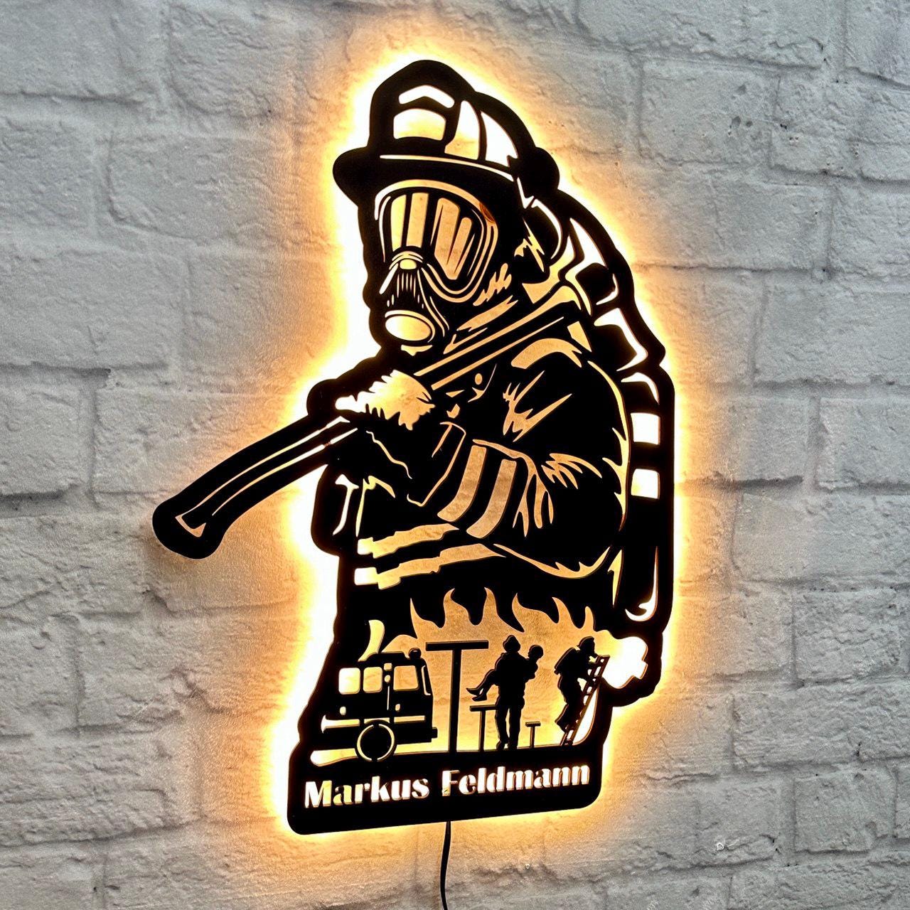 personalisiertes Geschenk für Feuerwehrmann Brandmeister Feuerwehrchef Schild Floriansjünger Wandschild Feuerwehrleute Schriftzug Wandbild