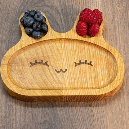 Servierteller Bärchen aus Eichenholz für Kinder / Geburtstagsgeschenk