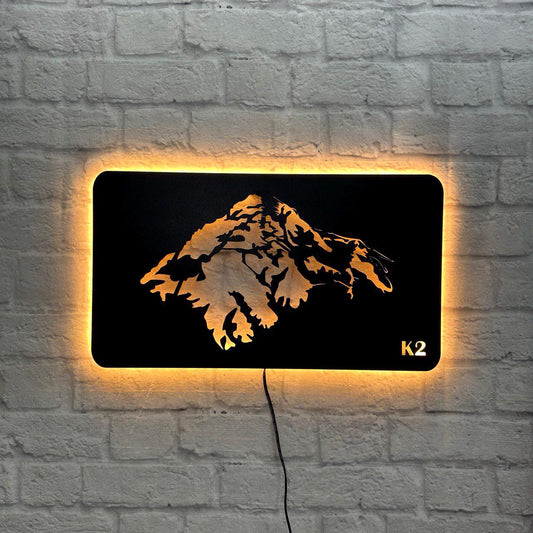 Wanddeko K2 aus Holz – Geschenk für Bergsteiger – Himalaya Achttausender Wandbild – Deko für Naturfreunde & Bergwanderer