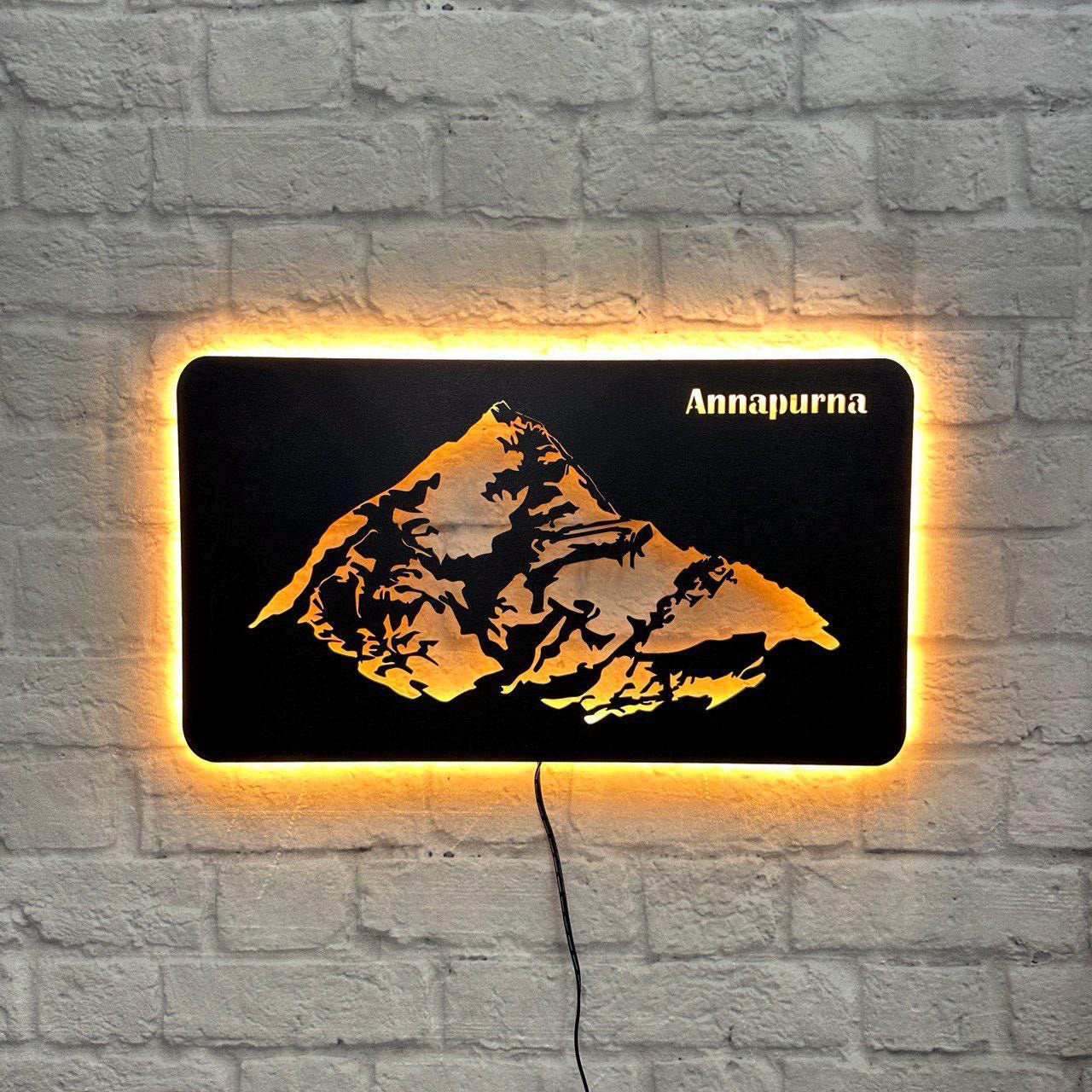Wanddeko Annapurna aus Holz – Geschenk für Bergsteiger – Himalaya Achttausender Wandbild – Deko für Naturfreunde & Bergwanderer