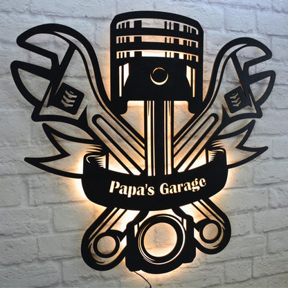 Wanddeko „Papa’s Garage“ – personalisierte Wanddekoration aus Holz – Werkstattschild als Geschenk für Papa, Männer & Schrauber